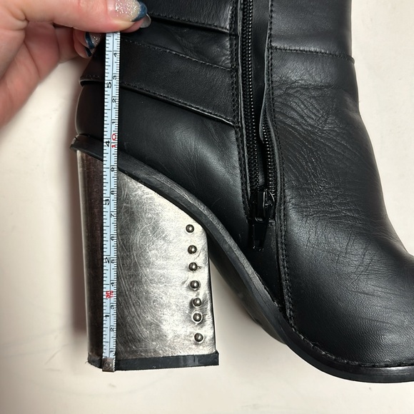 Jeffrey Campbell Lowrey Leather Metal Heel Boot - Picture 14 of 16